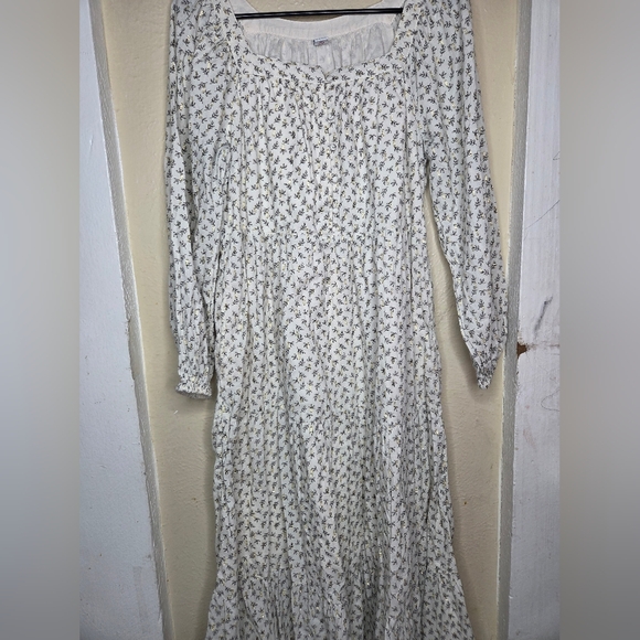 Old Navy Womens Prairie Tiered Maxi Dresses SizeMedium Print Gold Cottagecore - Picture 6 of 16